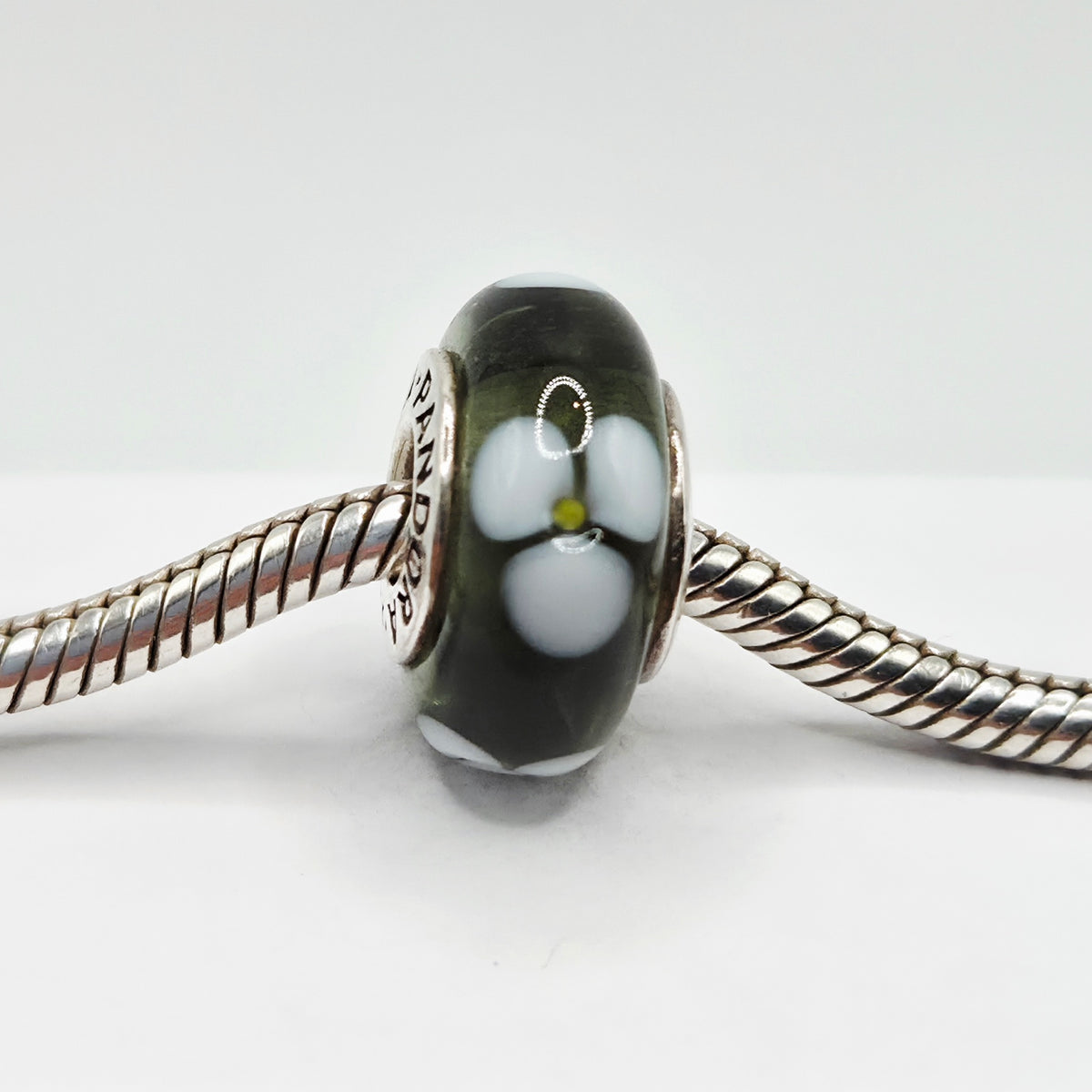 Original Pandora Murano Glas weisse Blume 790604