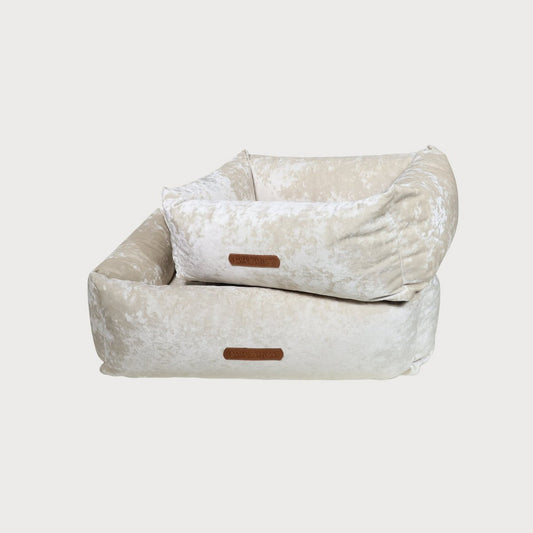 Hundebett SAPPHIRE aus hochwertigem Samt in 2 verschiedenen Größen und Farben