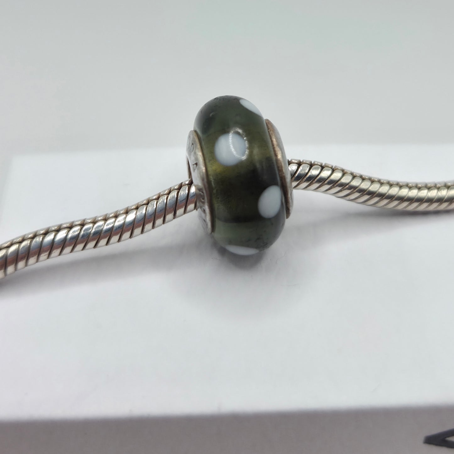 Original Pandora Murano Glas weiss gepunktet 790603