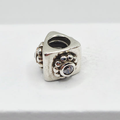 Original Pandora Triangle Blumen 790170CZ
