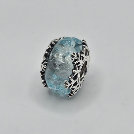 Original Pandora winterblaue Schneeflocke 792377C00