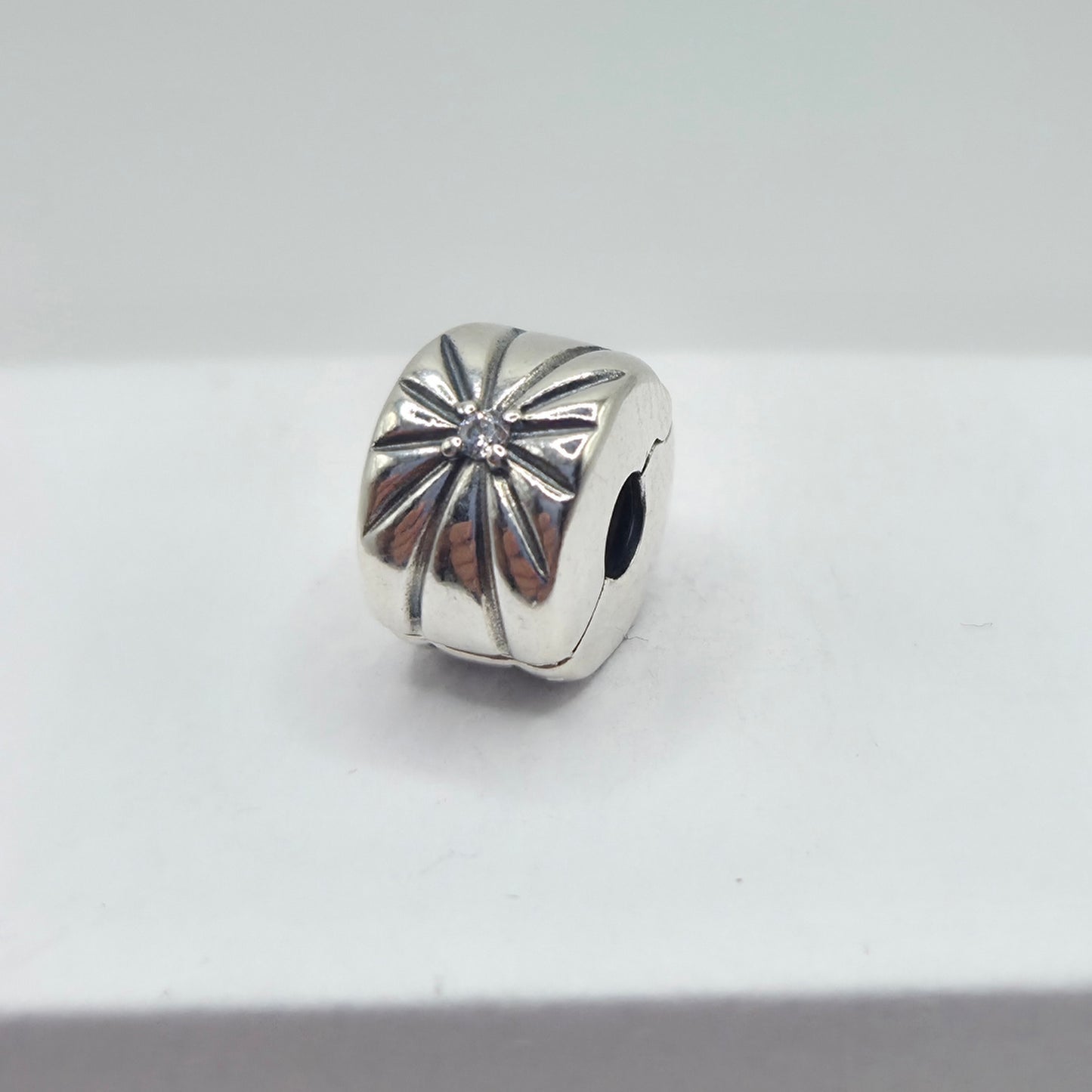 Original Pandora Clip funkelnde Sonnenstrahlen 798614C01