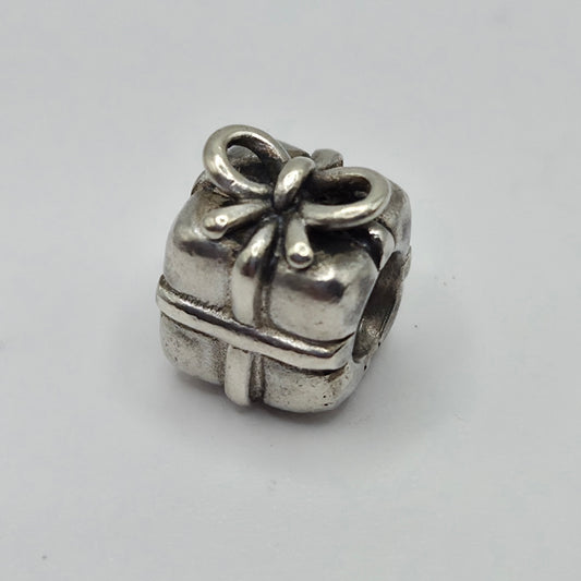 Original Pandora Geschenk 790300
