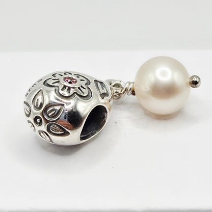Original Pandora Blume mit Perlenanhänger 790546P