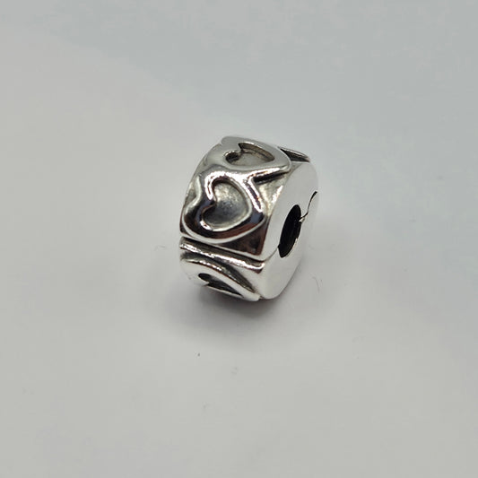 Original Pandora Clip gereihte Herzen 791978