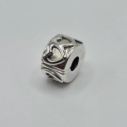 Original Pandora Clip gereihte Herzen 791978