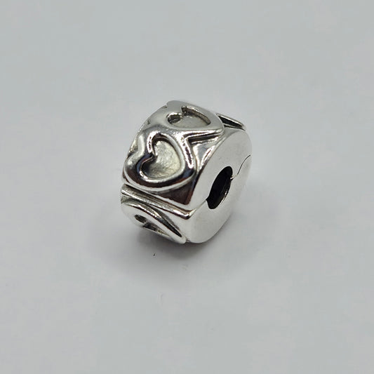 Original Pandora Clip gereihte Herzen 791978