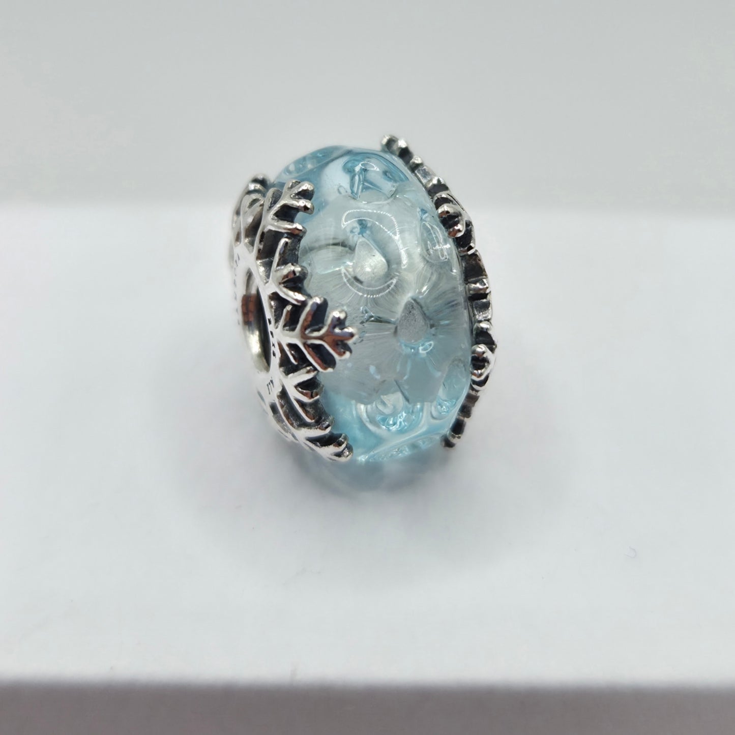 Original Pandora winterblaue Schneeflocke 792377C00