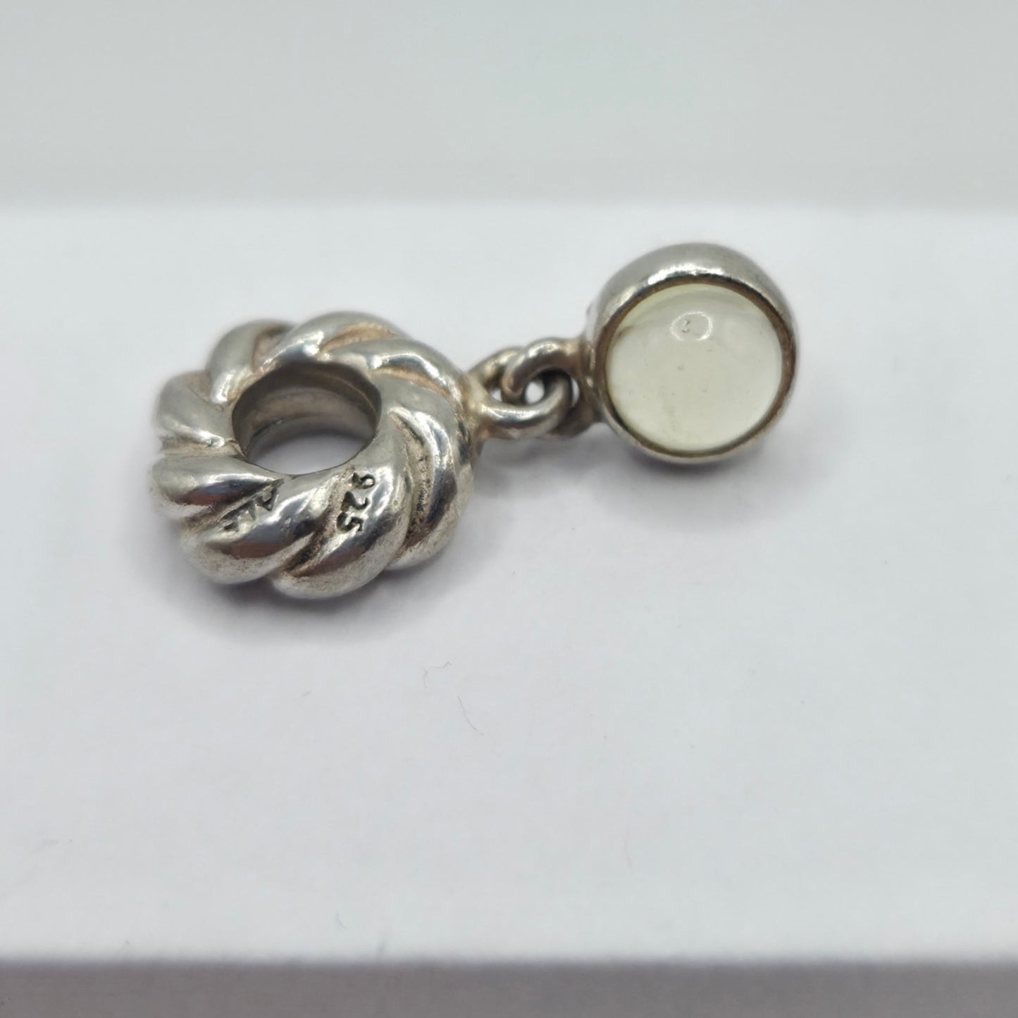 Original Pandora Limettenfarbener Tropfen 790435LQ