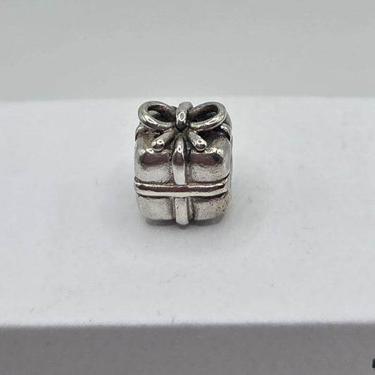 Original Pandora Geschenk 790300