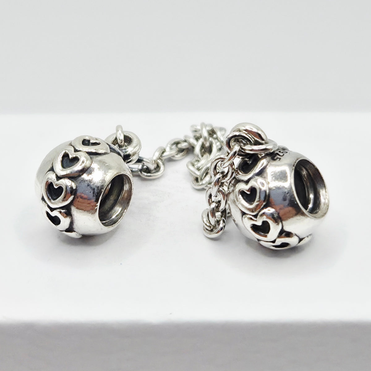 Original Pandora Sicherheitskette gereihte Herzen 791088