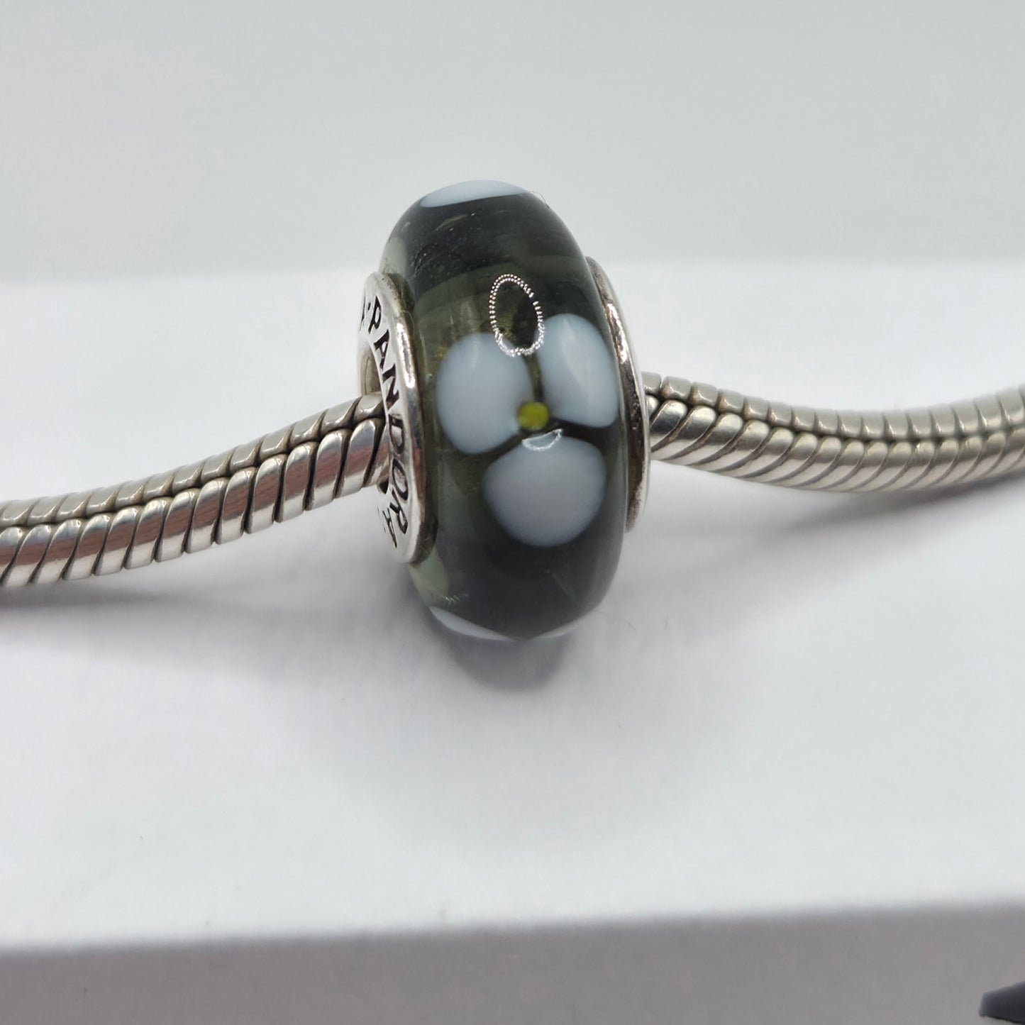 Original Pandora Murano Glas weisse Blume 790604